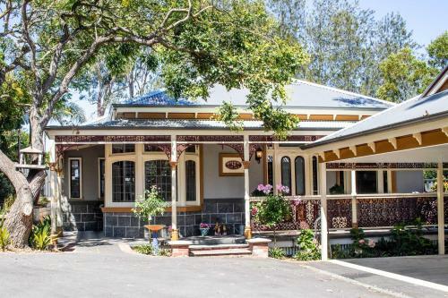 Bed & Breakfast The Oaks Lilydale Accommodation