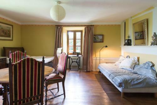 Bournazel Villa Sleeps 8 Pool Wifi