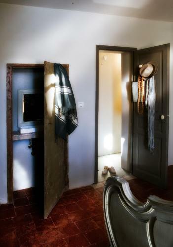 Hostal Hotel Des Colonnes-maison D'h�tes Depuis 2009