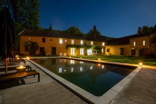 Saint-avit-senieur Villa Sleeps 12 Pool Wifi