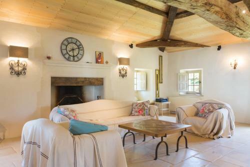 Vieux-mareuil Villa Sleeps 12 Pool Wifi