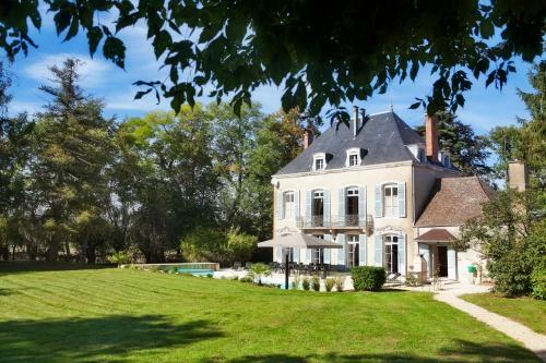 Lans Chateau Sleeps 14 Pool Air Con Wifi