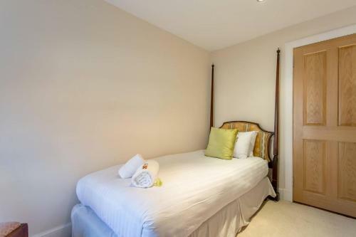 Altido Prestigious Location - Quintessential Mews House