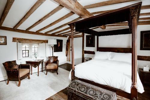 Temple Guiting Chateau Sleeps 10 Wifi