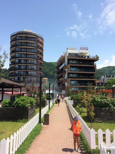 Family Apartment Mgzavrebi