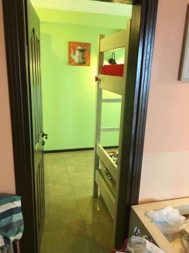 Family Apartment Mgzavrebi