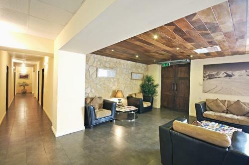 Alpina Hotel