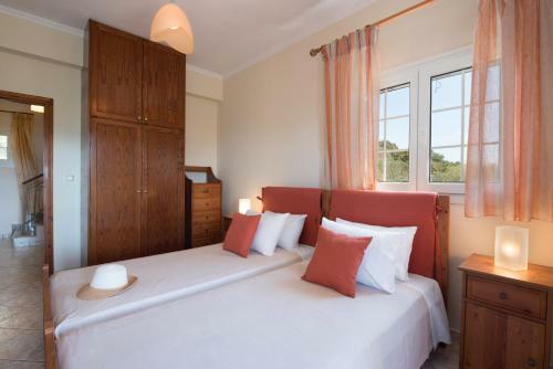 Corfu Villa Kokkini With Swimming Pool