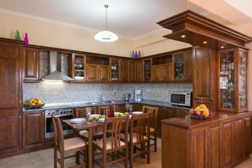 Corfu Villa Kokkini With Swimming Pool
