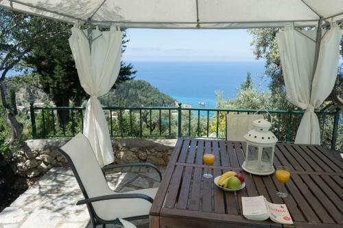 Agios Nikitas Nature Villas