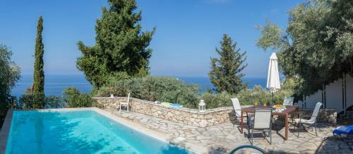 Agios Nikitas Nature Villas