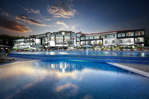 Hotel Blue Dream Palace Trypiti Beach Resort & Spa