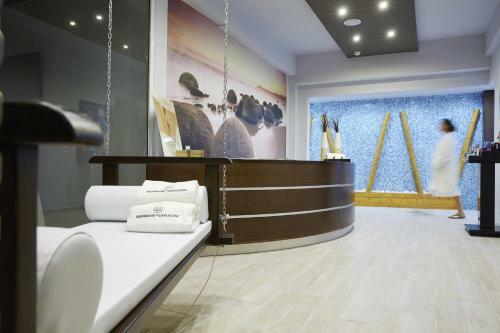 Hotel Blue Dream Palace Trypiti Beach Resort & Spa