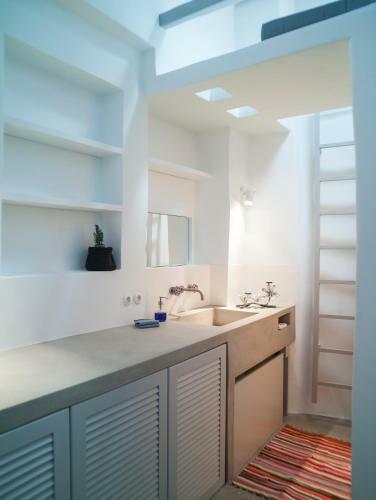 Hostal Tutti Blu Tinos Living Space