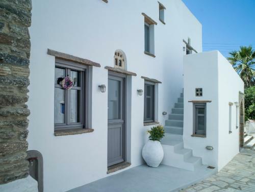 Hostal Tutti Blu Tinos Living Space