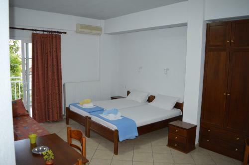 Aparthotel Galanis Studios And Apartments
