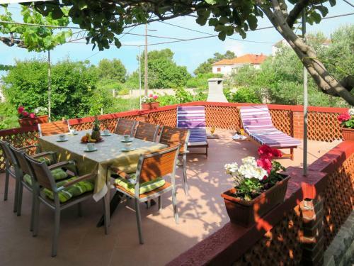 Holiday Home Bero - Ugl505