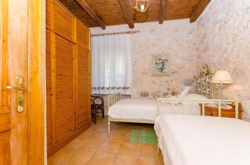 Apartments Vedrana