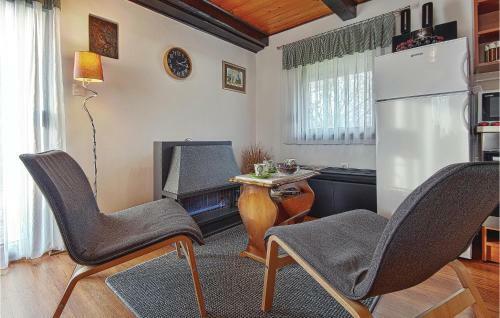 Two-bedroom Holiday Home In Kumrovec