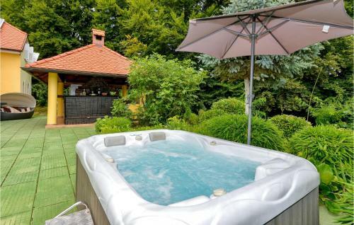 Five-bedroom Holiday Home In Sv.kriz Zacretje