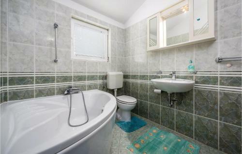 Two-bedroom Apartment In Sv.lovrec