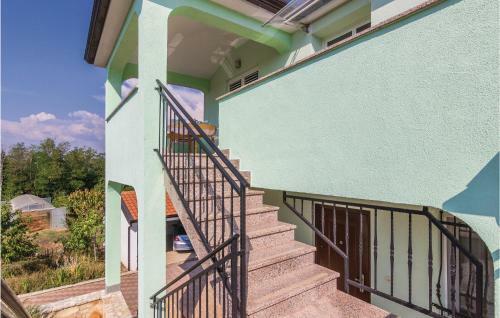 Two-bedroom Apartment In Sv.lovrec