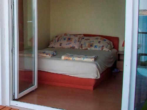 Apartments Dubravko-5m From Beach