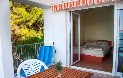 Apartments Dubravko-5m From Beach