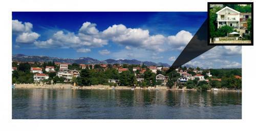 Apartments Dubravko-5m From Beach