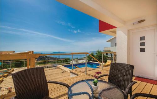 Four-bedroom Holiday Home In Lukovo