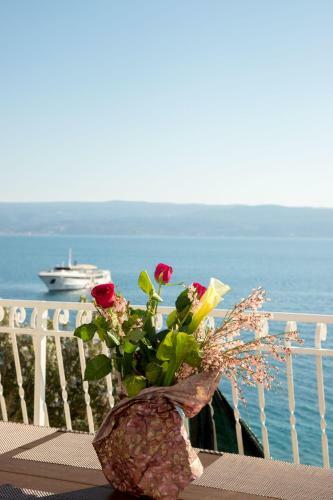Apartments Lastro