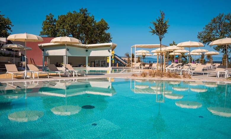 Aminess Atea Camping Resort Mobile Homes (Ex Camping Njivice)