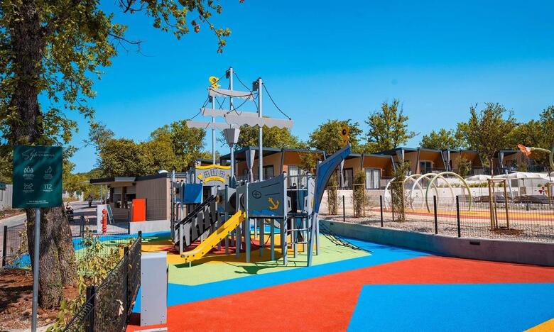 Aminess Atea Camping Resort Mobile Homes (Ex Camping Njivice)