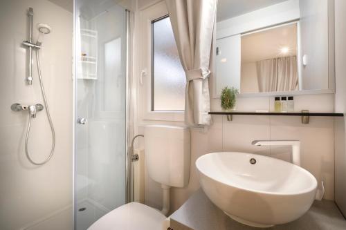 Aminess Atea Camping Resort Mobile Homes (Ex Camping Njivice)