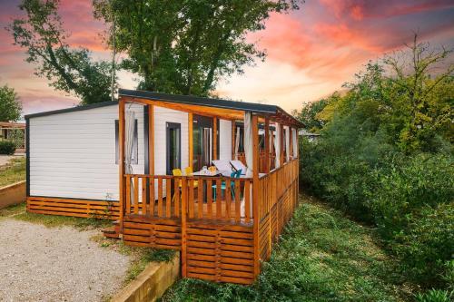 Aminess Atea Camping Resort Mobile Homes (Ex Camping Njivice)