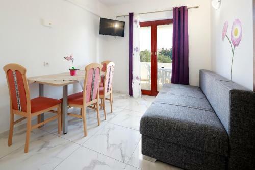 City Pool Apartments Novalja