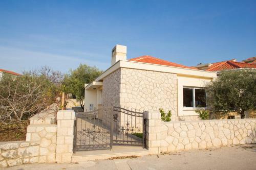 City Pool Apartments Novalja
