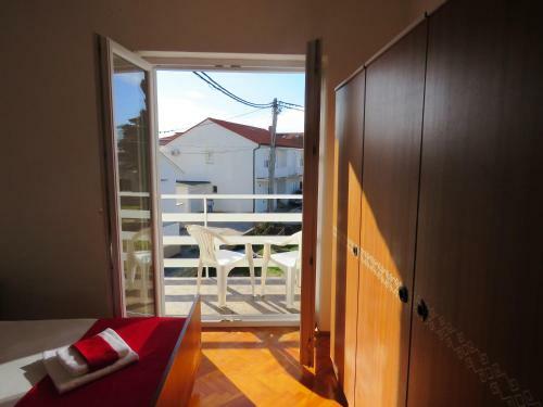 Apartamento Novalja Center