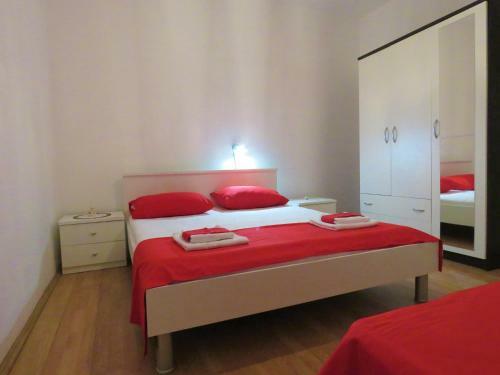 Apartamento Novalja Center