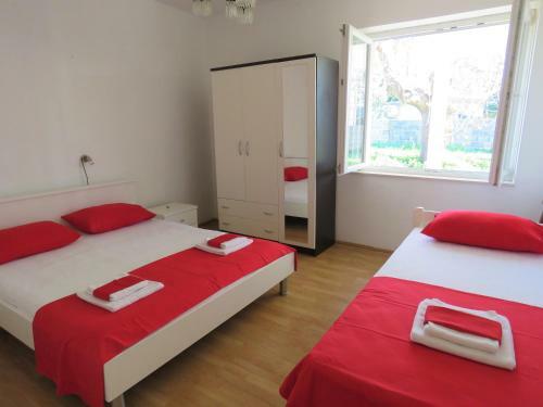 Apartamento Novalja Center