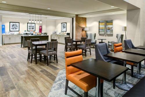 Hotel Hampton Inn & Suites Pittsburg Kansas Crossing