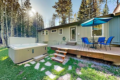 Homewood Cabin Among The Pines