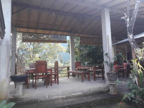 Hostal Sugi Gede Homestay