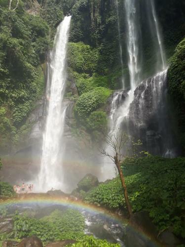 Hostal Sugi Gede Homestay