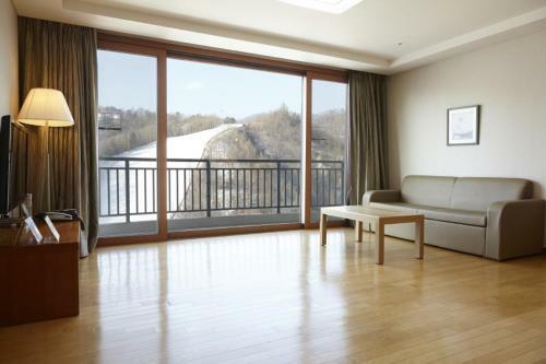 Hotel Elysian Gangchon Resort