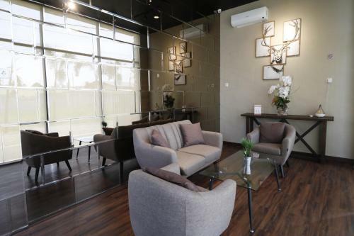 Hostal Reddoorz Plus Near Universitas Sumatera Utara