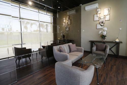 Hostal Reddoorz Plus Near Universitas Sumatera Utara