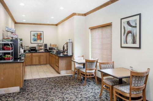 Hotel Hawthorn Suites By Wyndham Decatur