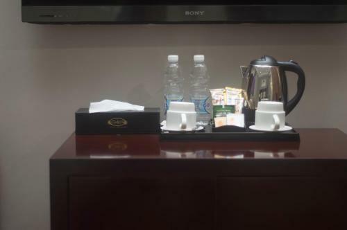 Hotel Grandbee Suites
