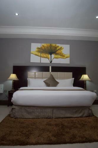 Hotel Grandbee Suites